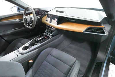 2023 Audi e-tron GT Premium Plus quattro