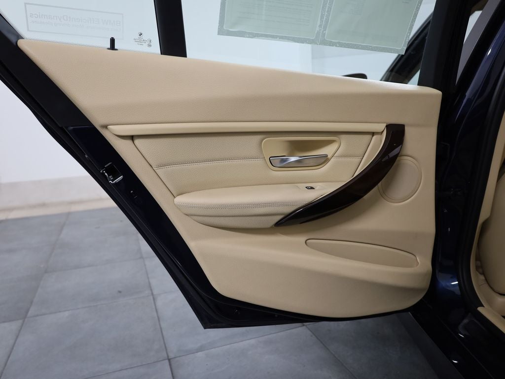 2014 BMW 3 Series 320i xDrive