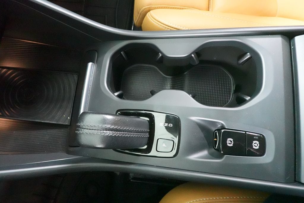 2019 Volvo XC40 Momentum