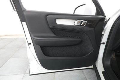 2019 Volvo XC40 Momentum