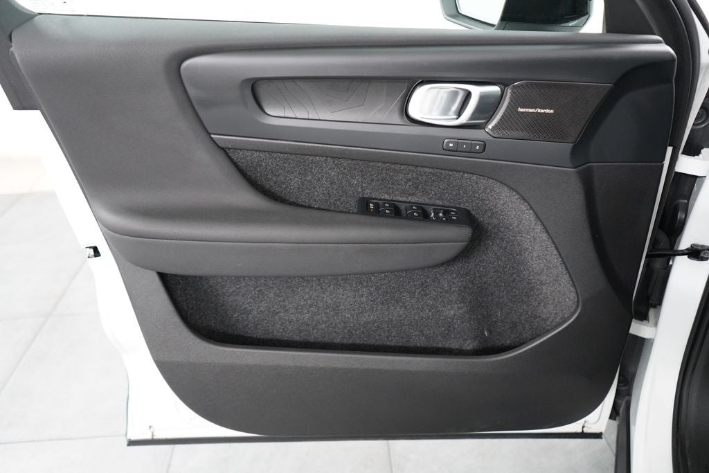 2023 Volvo XC40 Recharge Pure Electric Ultimate
