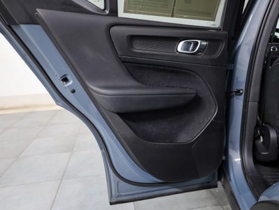 2021 Volvo XC40 Recharge Pure Electric P8