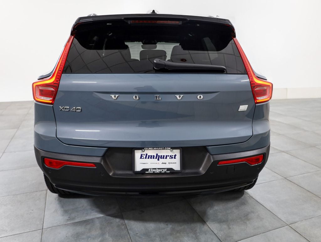 2021 Volvo XC40 Recharge Pure Electric P8