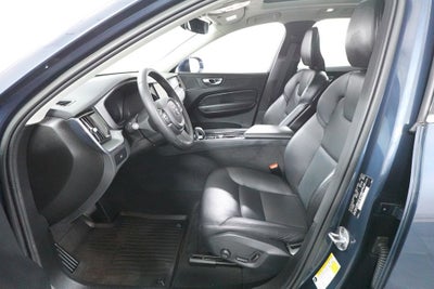 2023 Volvo XC60 B5 Core