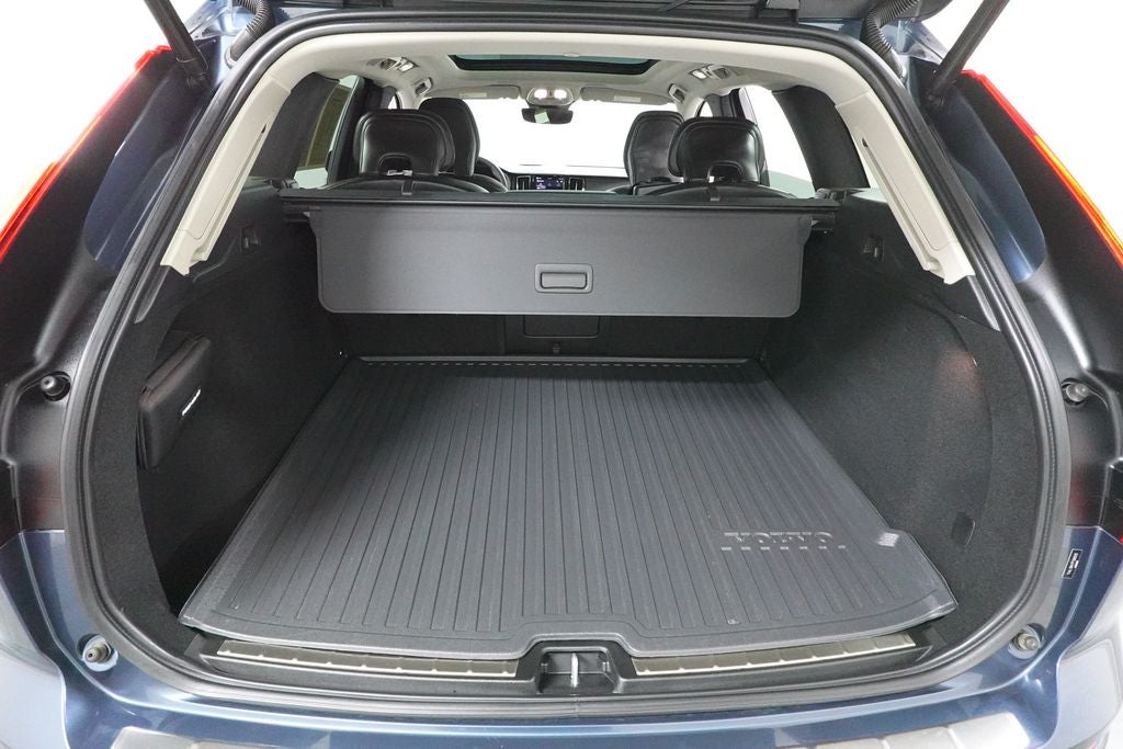 2023 Volvo XC60 B5 Core