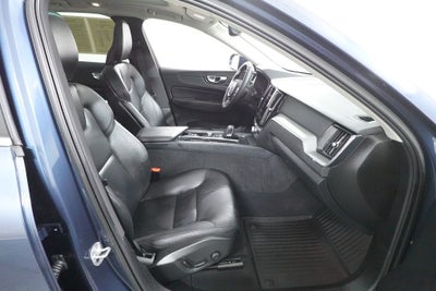 2023 Volvo XC60 B5 Core
