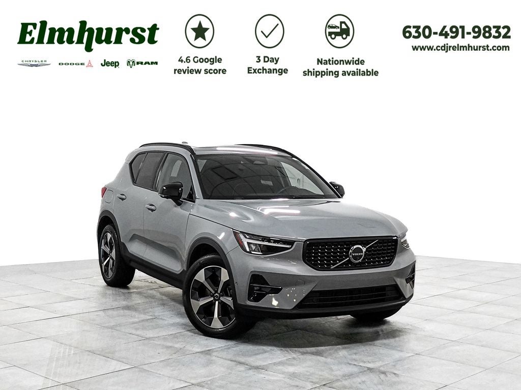 2025 Volvo XC40 B5 Plus Dark Theme