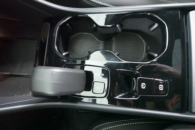2025 Volvo XC40 Plus Dark Theme