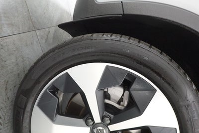 2025 Volvo XC40 Plus Dark Theme
