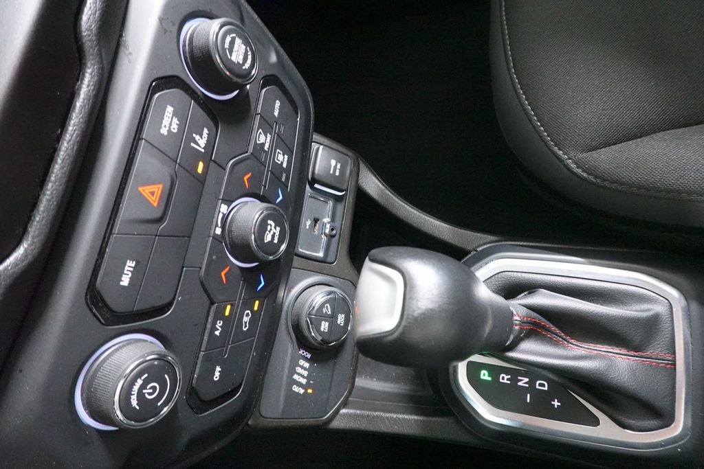 2023 Jeep Renegade Trailhawk