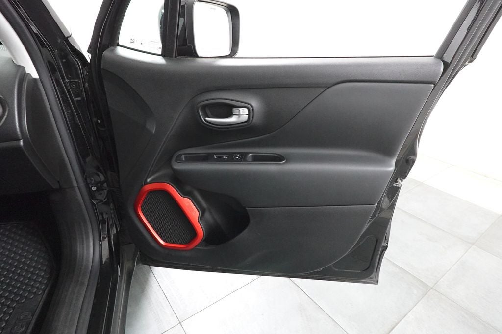 2023 Jeep Renegade Trailhawk 4x4