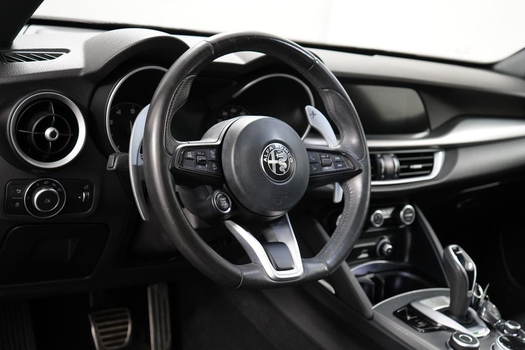 2023 Alfa Romeo Stelvio Veloce