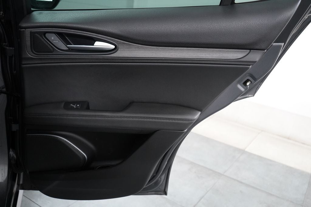 2023 Alfa Romeo Stelvio Ti