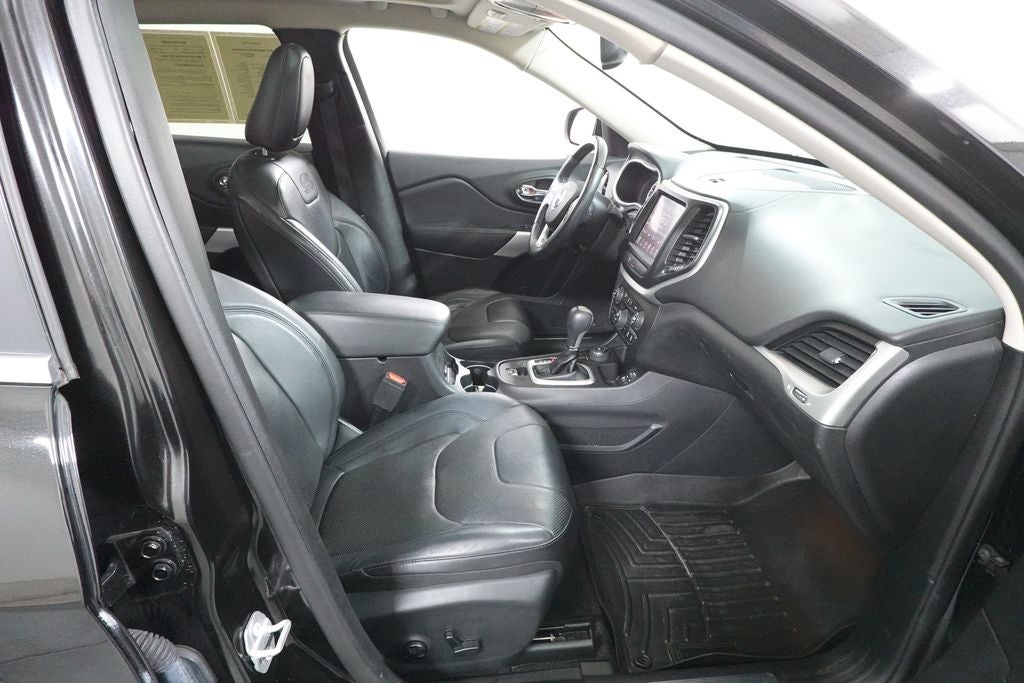 2017 Jeep Cherokee Overland