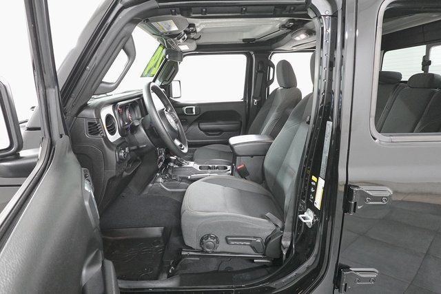 2024 Jeep Gladiator Nighthawk