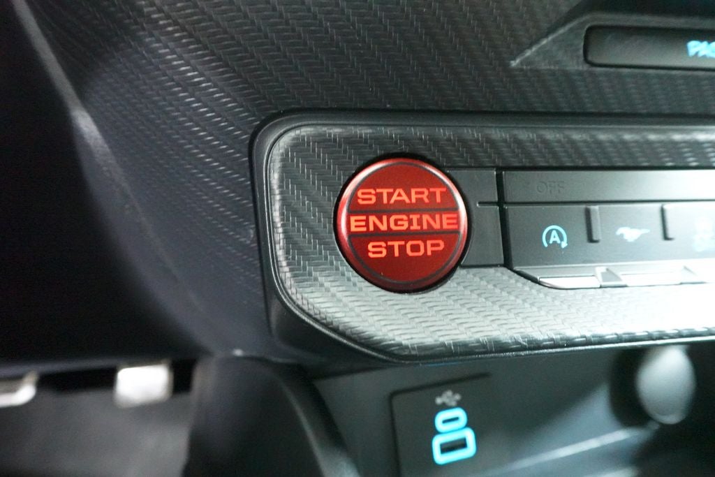 2025 Ford Mustang EcoBoost