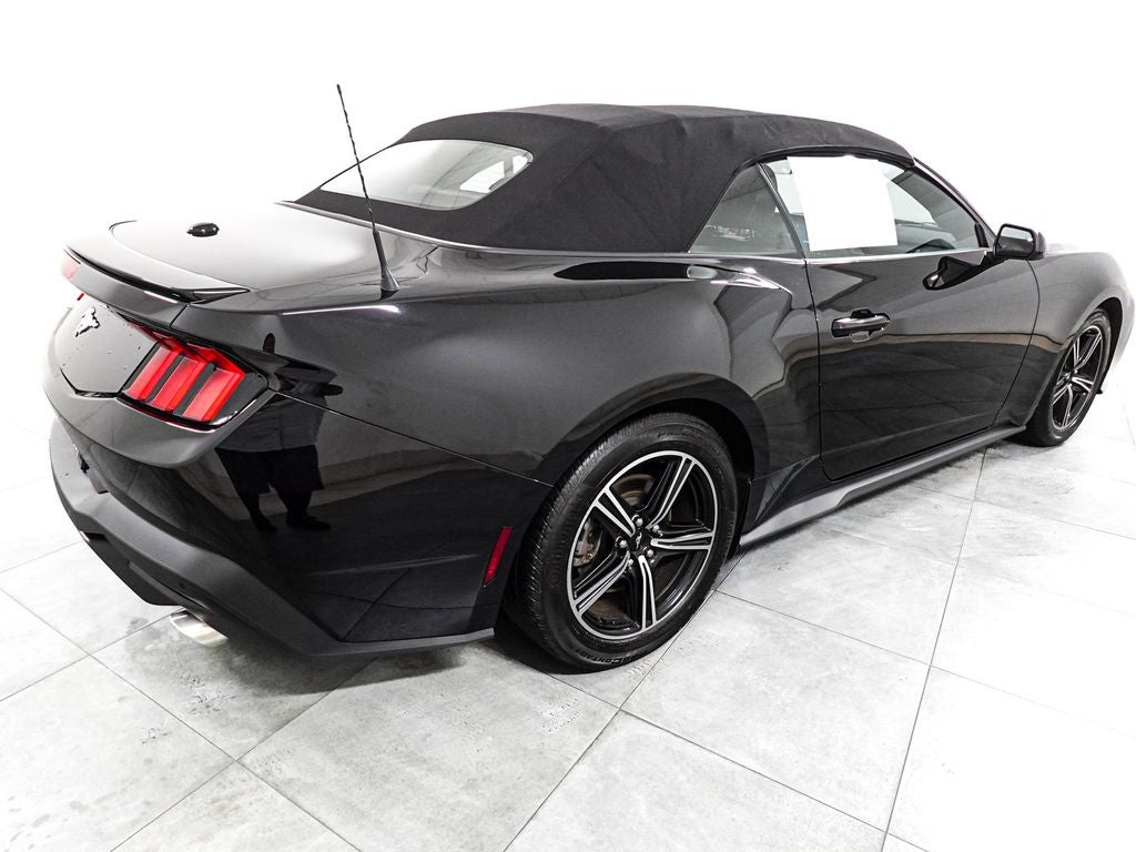 2025 Ford Mustang EcoBoost