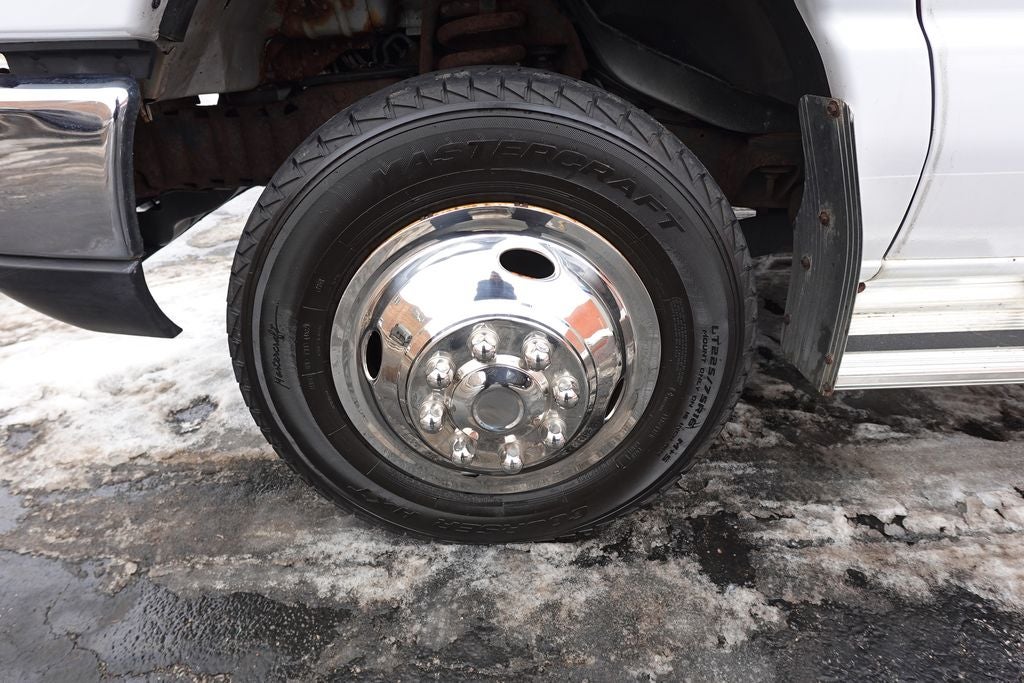 2017 Ford E-350SD Base Cutaway