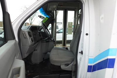 2017 Ford E-350SD Base Cutaway