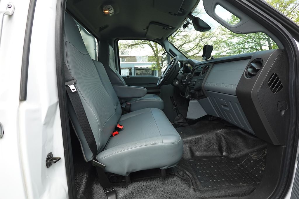 2023 Ford F-650SD Base