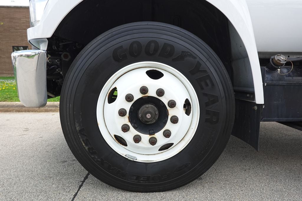 2023 Ford F-650SD Base