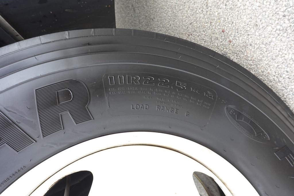 2023 Ford F-650SD Base