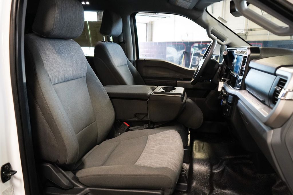 2025 Ford F-550SD XLT DRW