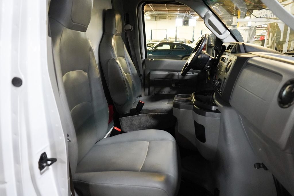 2019 Ford E-350SD Base Cutaway