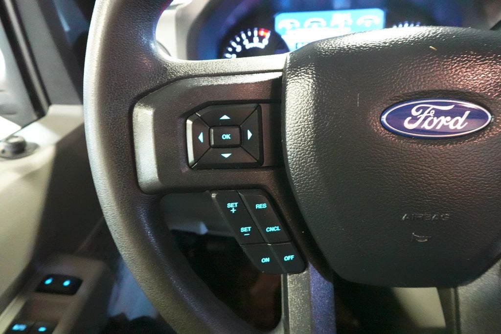 2022 Ford E-450SD Base DRW