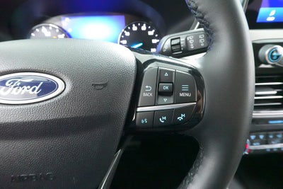 2022 Ford Escape Hybrid SE