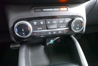 2022 Ford Escape Hybrid SE