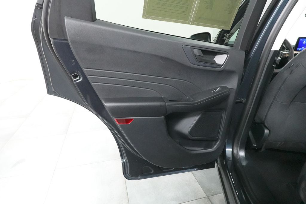 2022 Ford Escape Hybrid SE