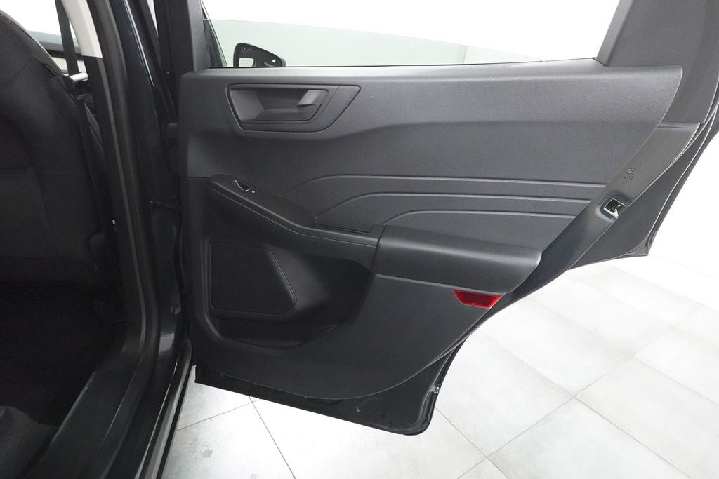 2022 Ford Escape Hybrid SE