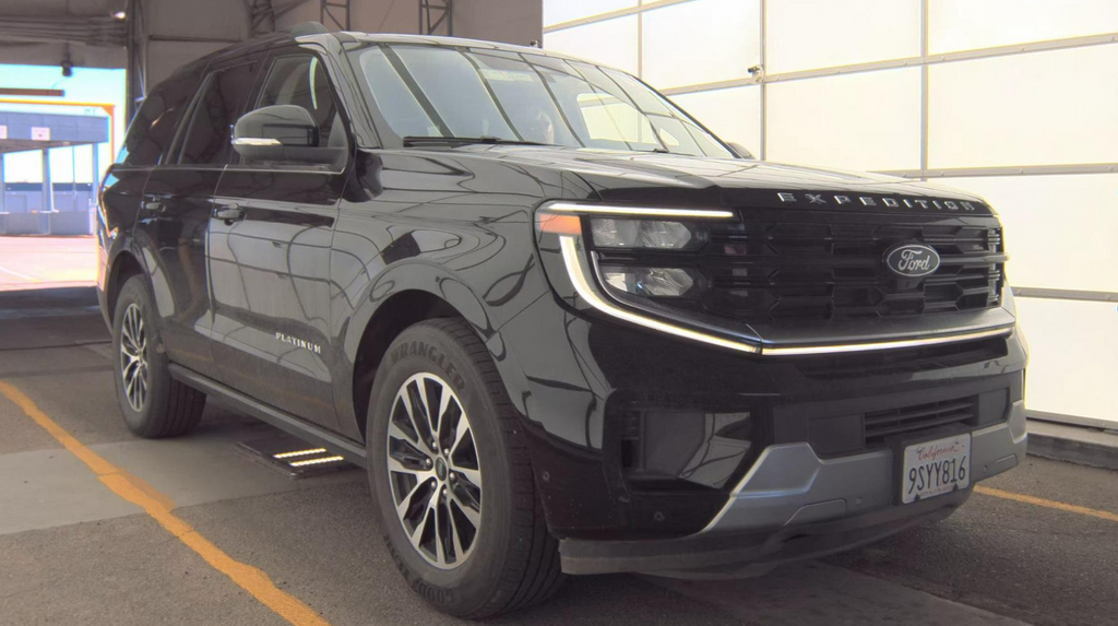 2025 Ford Expedition Platinum