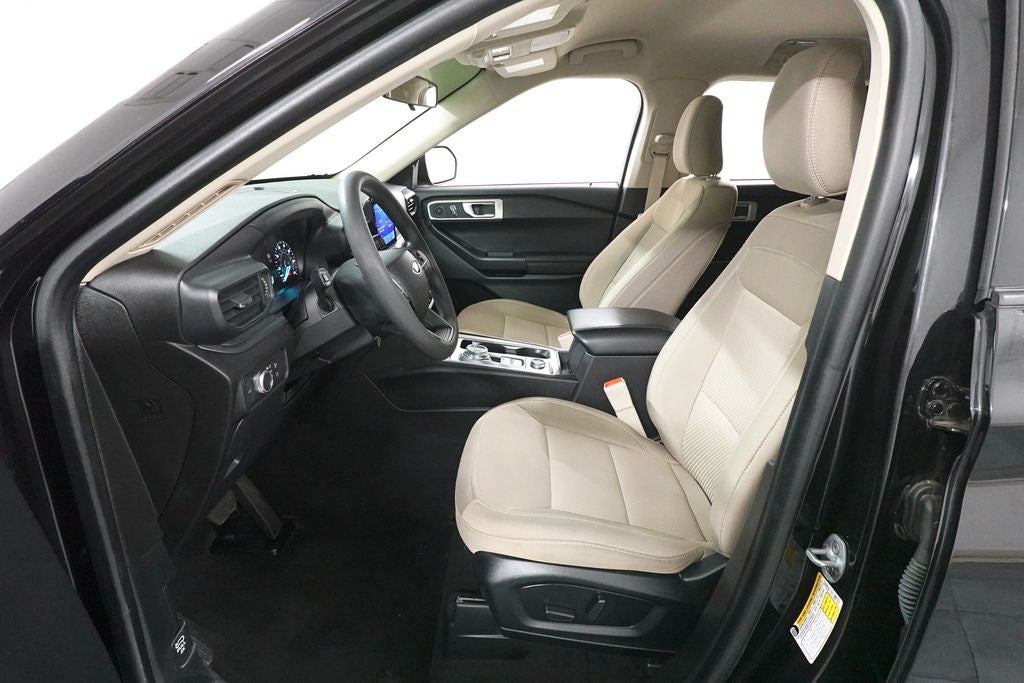 2022 Ford Explorer Base