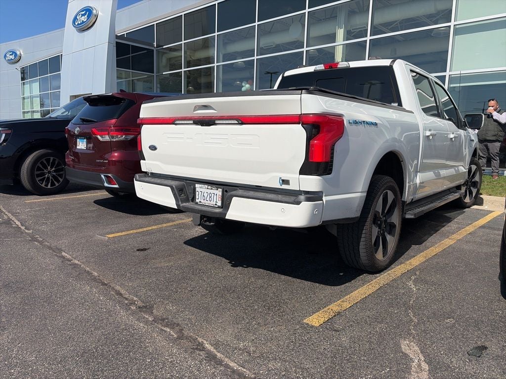 2022 Ford F-150 Lightning Platinum