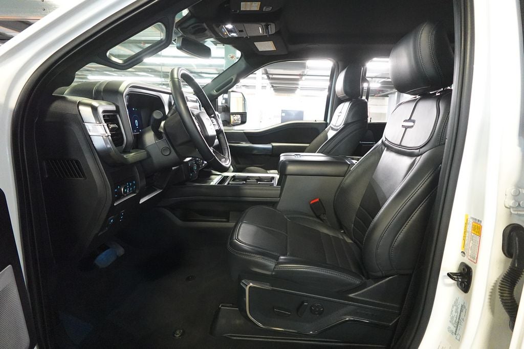2025 Ford F-350SD Platinum
