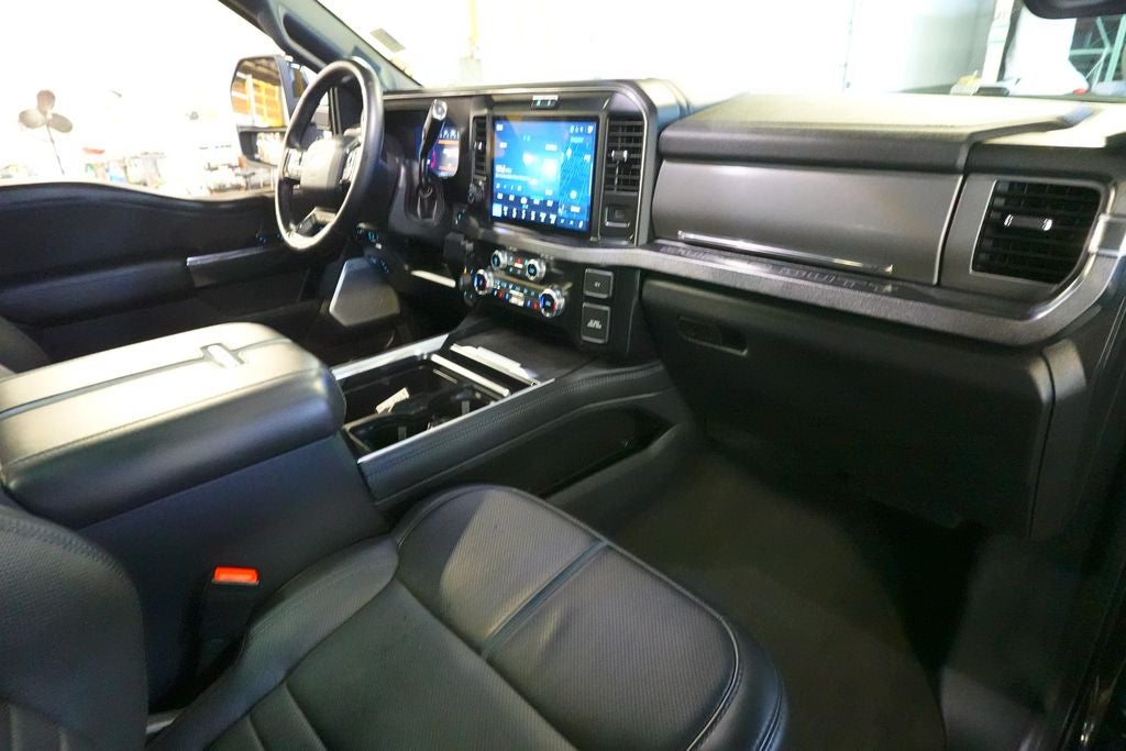 2025 Ford F-350SD Platinum