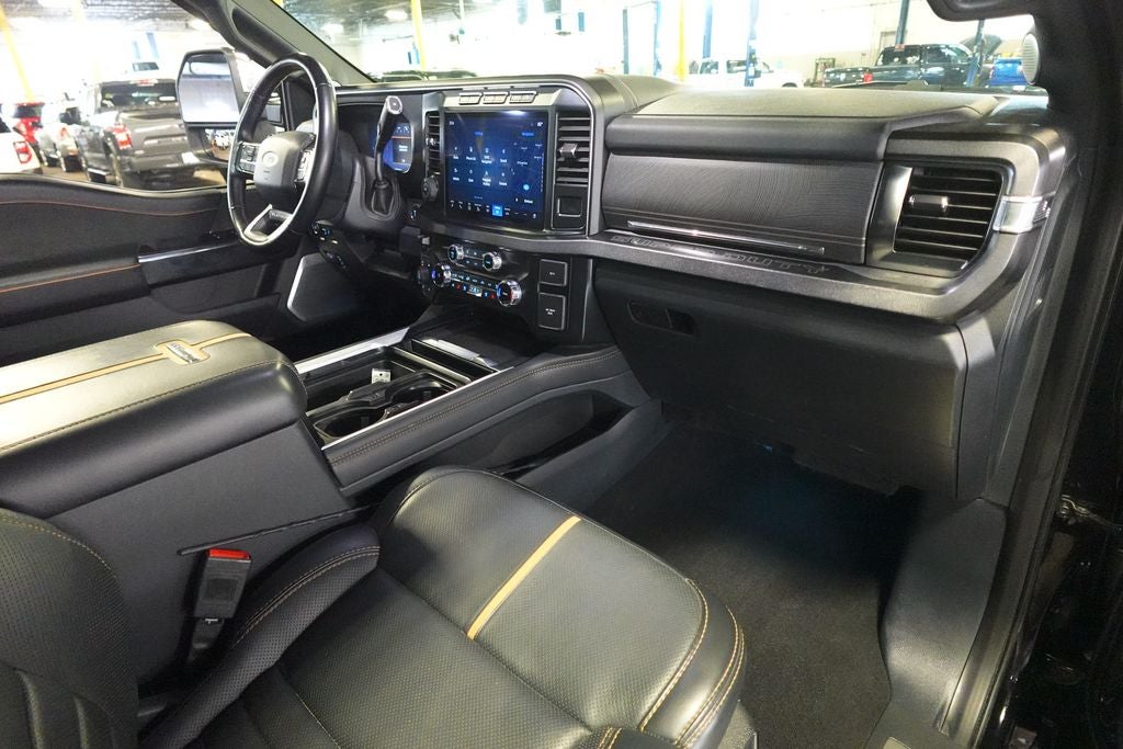 2023 Ford F-350SD Platinum