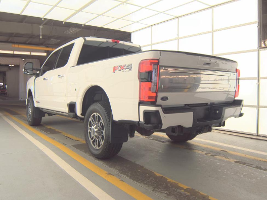 2025 Ford F-350SD Platinum