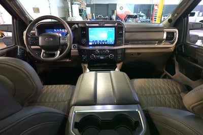 2025 Ford F-350SD Platinum