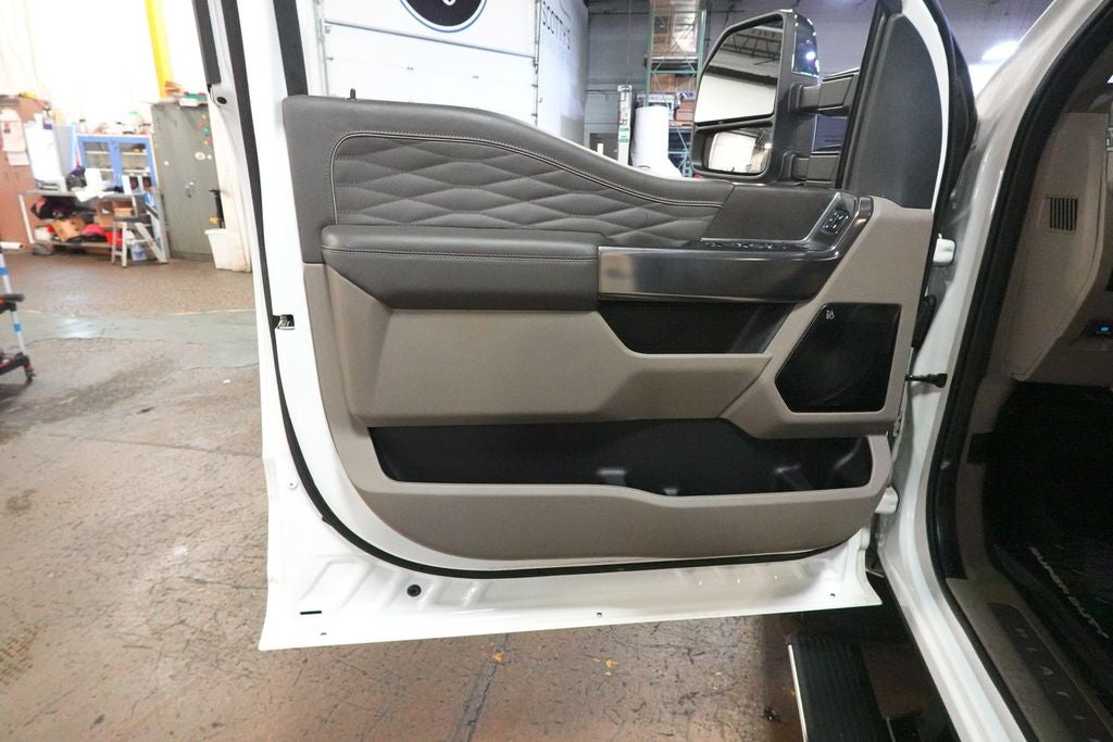 2025 Ford F-350SD Platinum