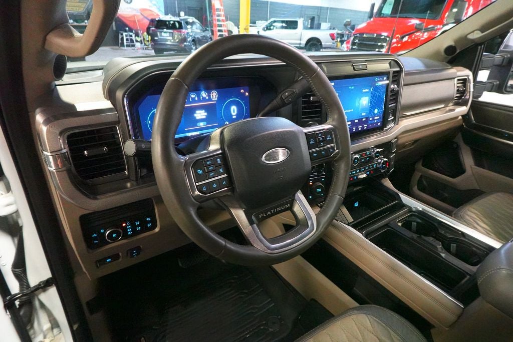 2025 Ford F-350SD Platinum