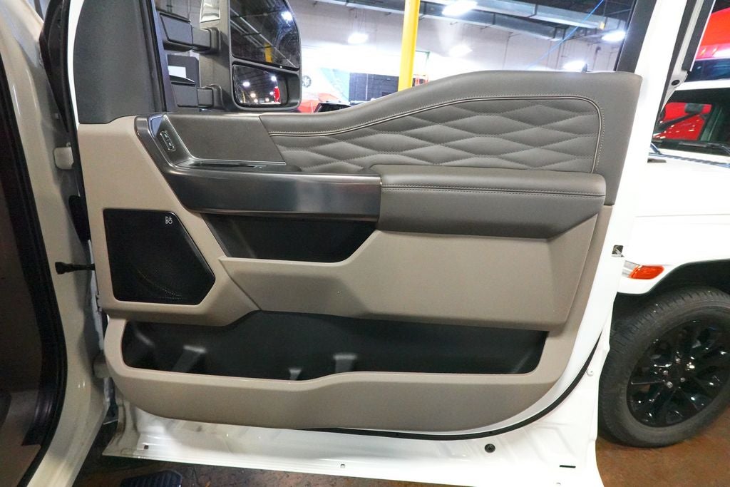 2025 Ford F-350SD Platinum