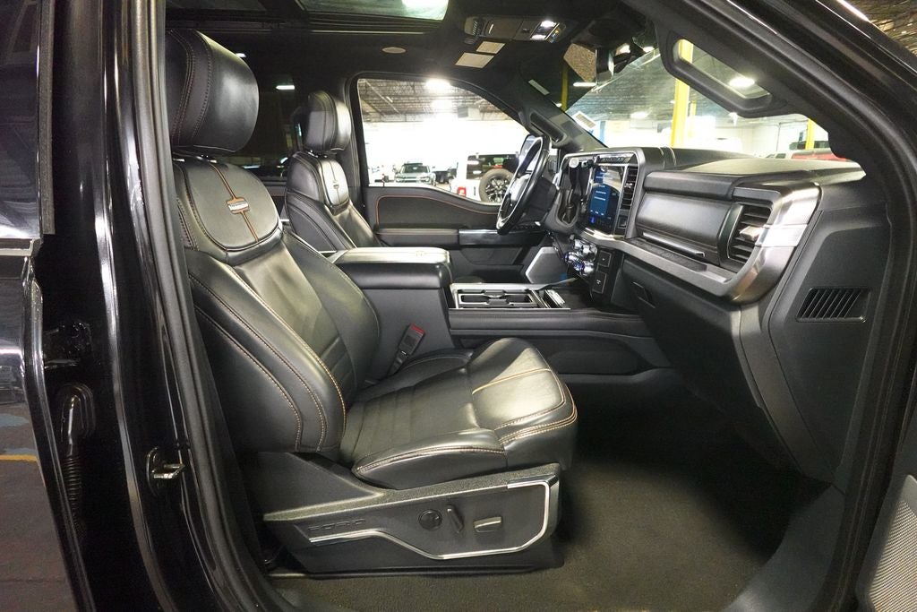2023 Ford F-450SD Platinum
