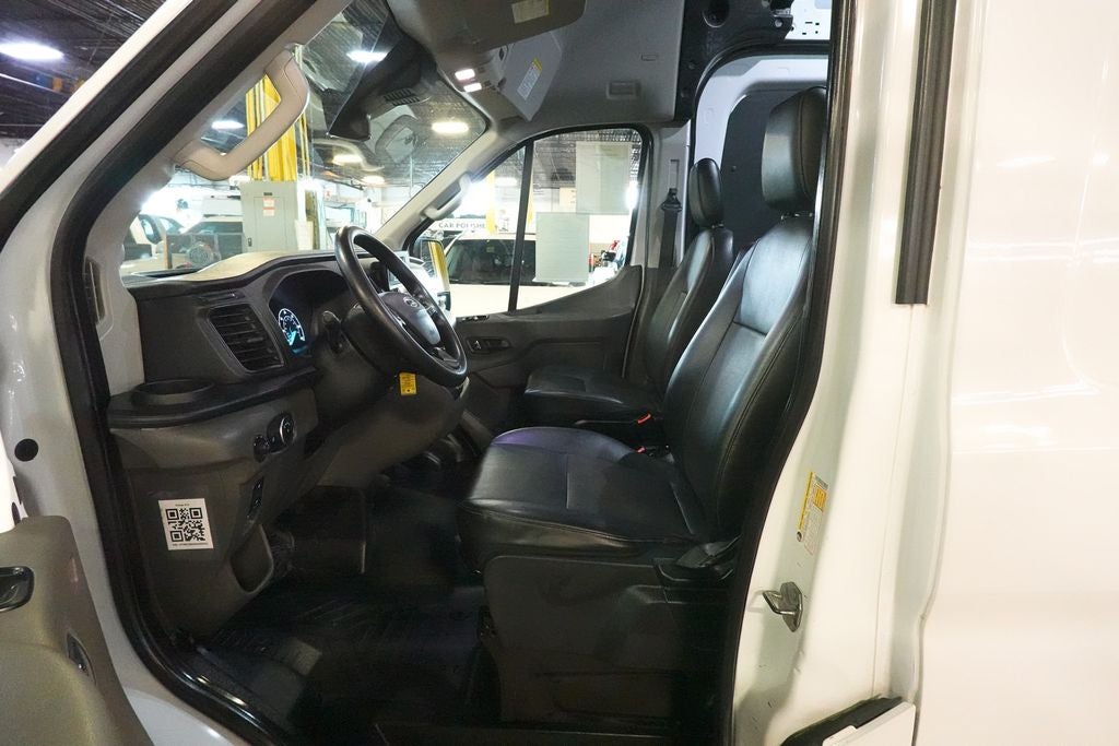 2022 Ford Transit-250 Base