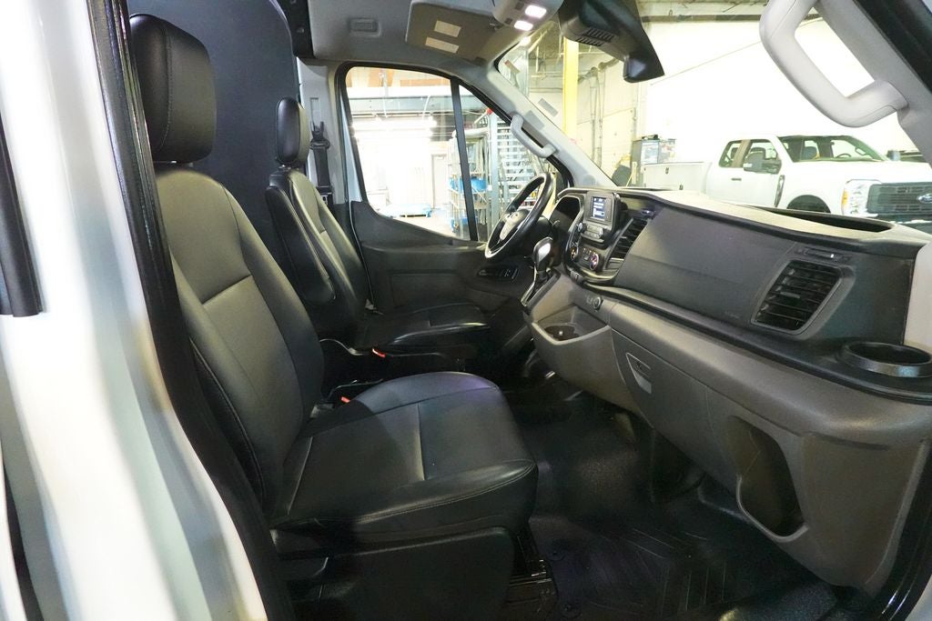 2022 Ford Transit-250 Base