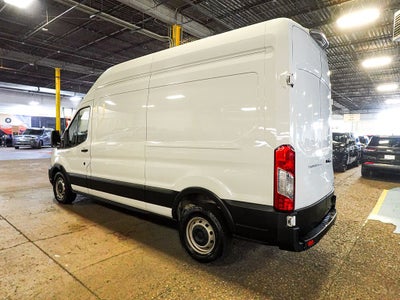 2022 Ford Transit-250 Base