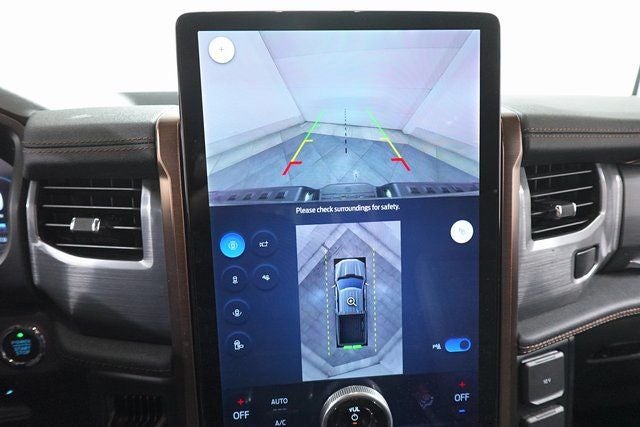 2023 Ford F-150 Lightning Lariat