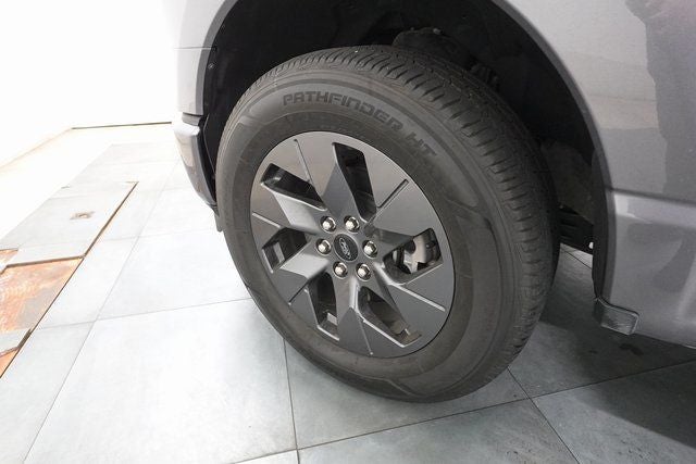 2023 Ford F-150 Lightning Lariat